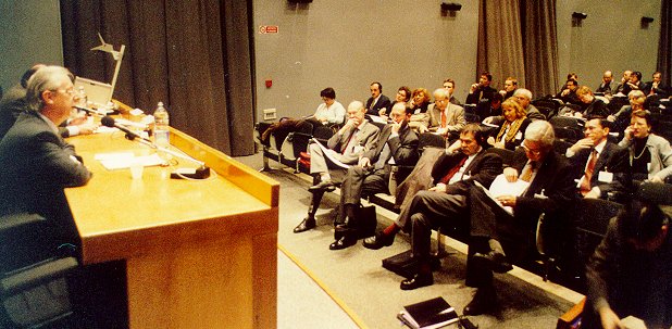 Mr. Leydon, European Commission, presents the project of European Regulation on public service contracts